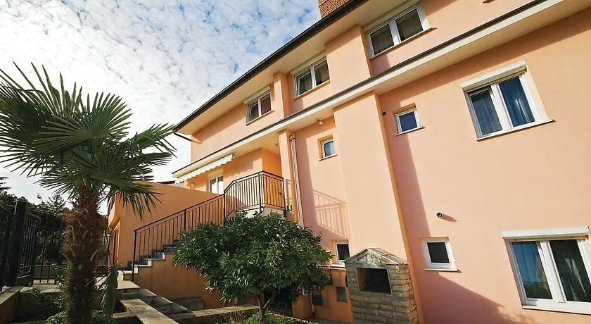 2 Bedroom Stunning Home In Pula Chorwacja