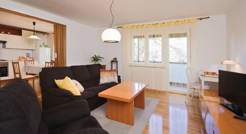 Dom wakacyjny 2 Bedroom Stunning Home In Pula