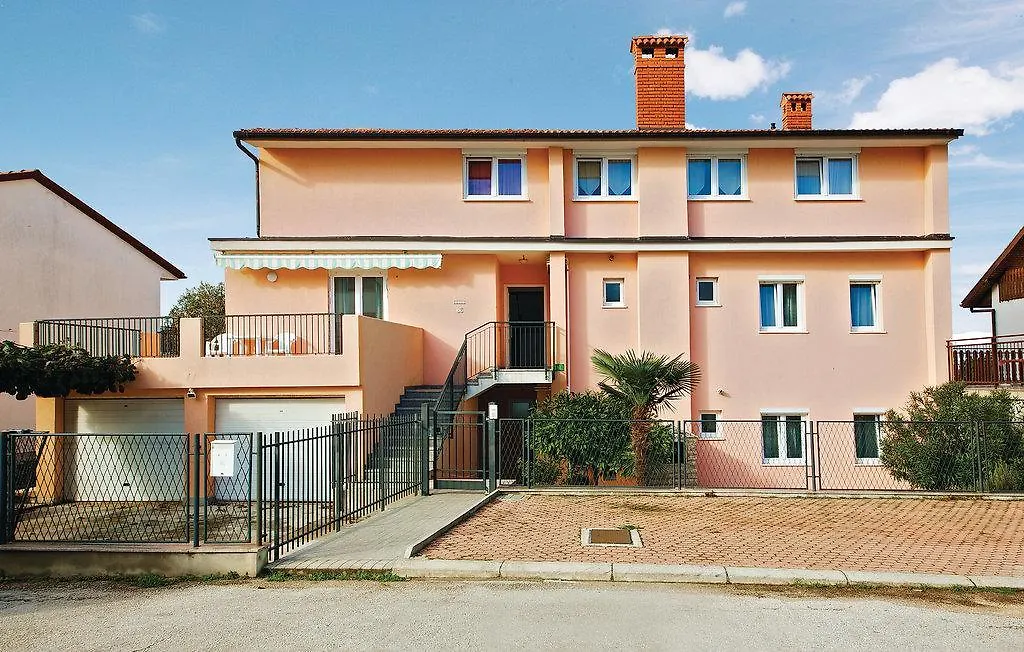 2 Bedroom Stunning Home In Pula Dom wakacyjny