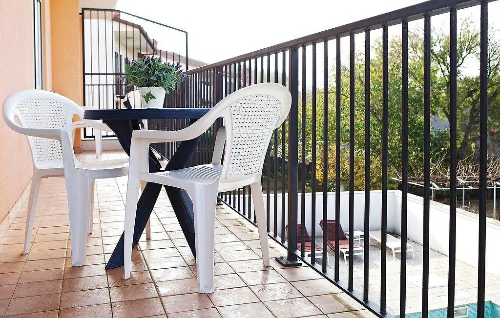 2 Bedroom Stunning Home In Pula Chorwacja