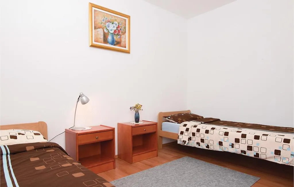 2 Bedroom Stunning Home In Pula Dom wakacyjny