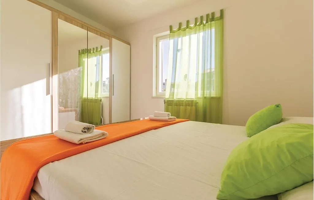 2 Bedroom Stunning Home In Pula Chorwacja