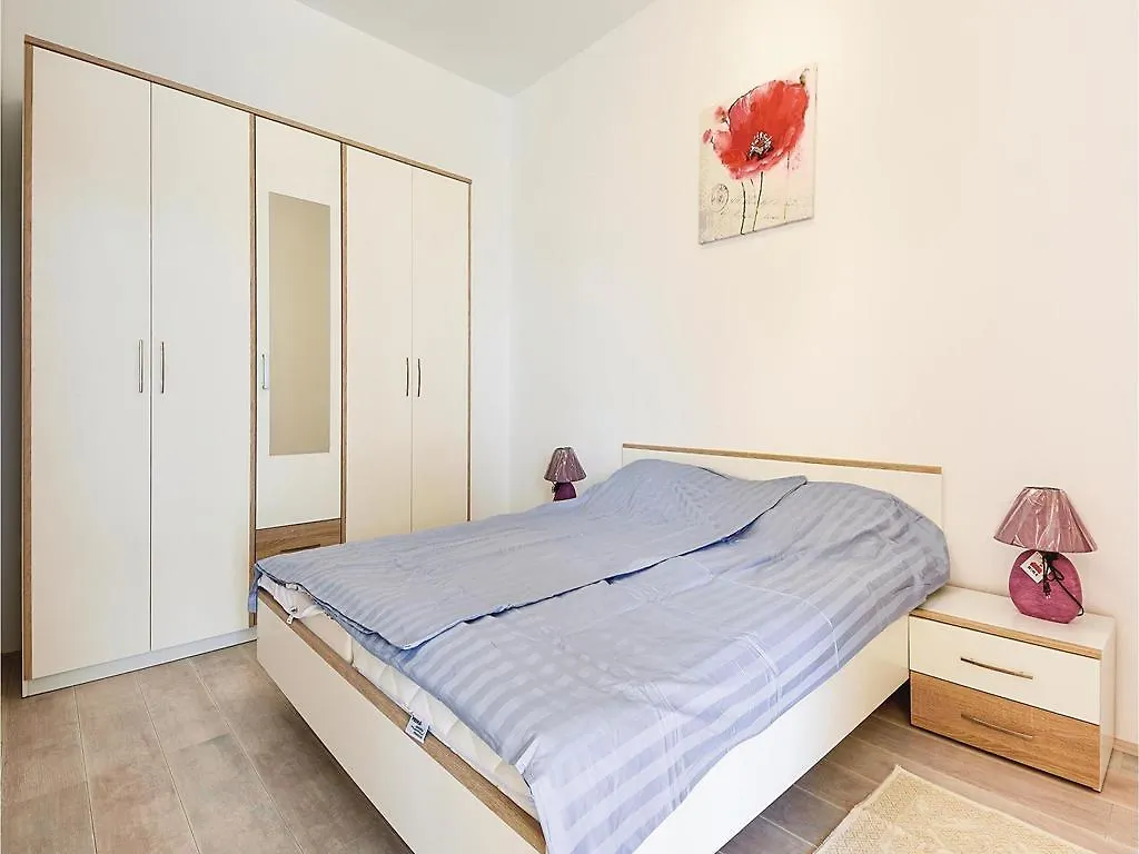 Dom wakacyjny 2 Bedroom Stunning Home In Pula